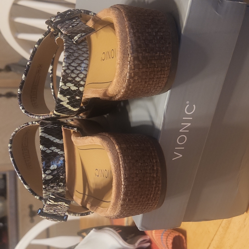 Ladies Vionic Snake Print Sandals - image 2